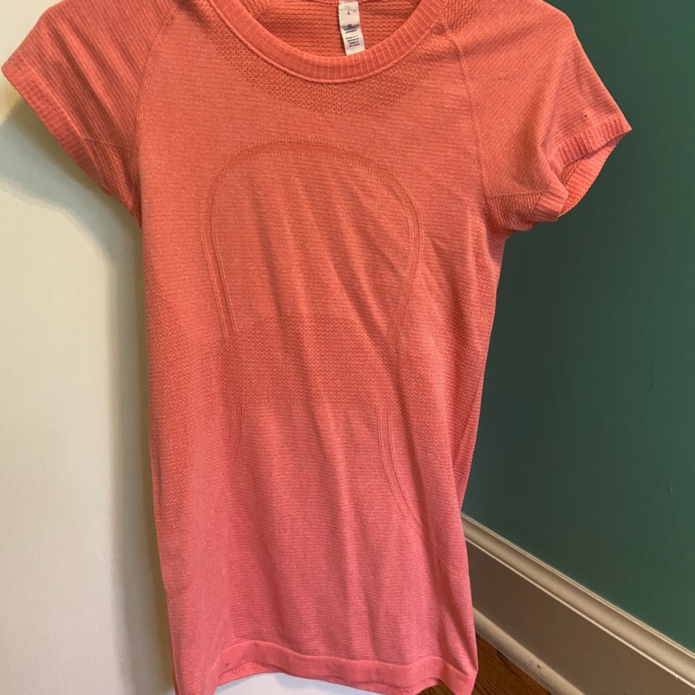 Lululemon top